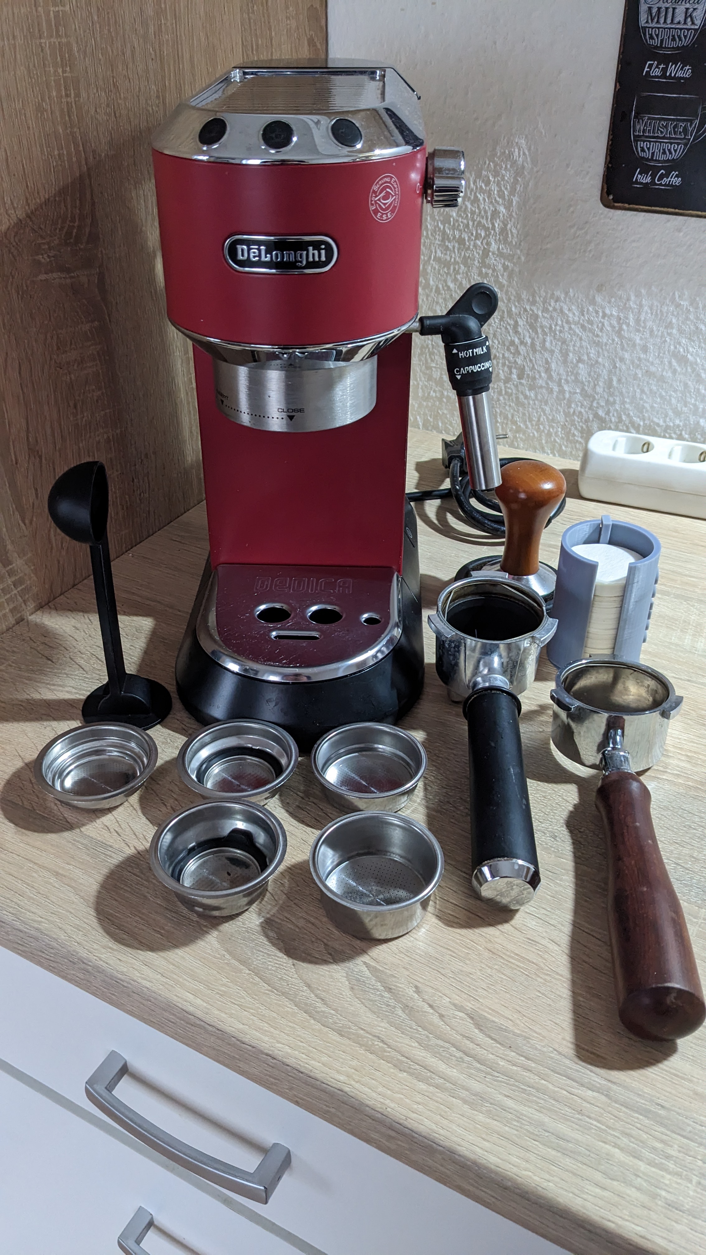 De'Longhi Dedica Style EC 685.R